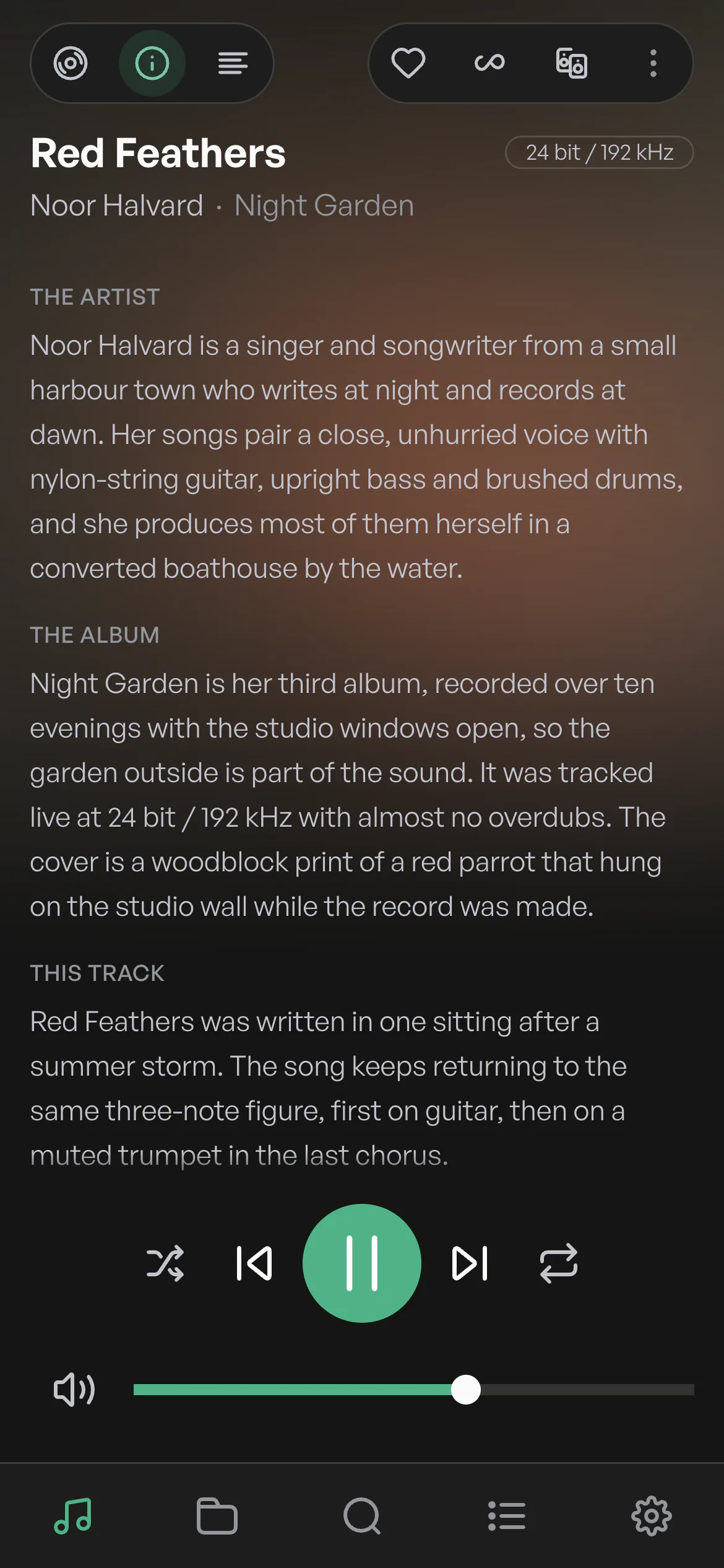 The Volumio app on an Android phone: the stories behind the artist, the album and the track playing.